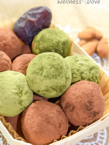 Super simple and tasty vegan recipe. These creamy avocado and dates balls combine perfectly with the cocoa powder to create a real truffle taste with whole plant food ingredients. These truffle balls taste like an exquisite dessert while being perfectly healthy.