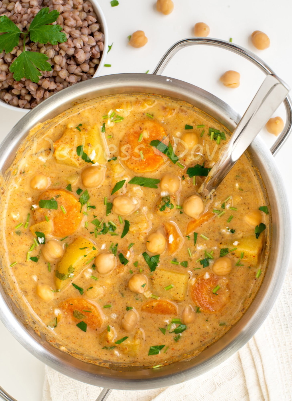 Creamy Chickpea Vegan Curry | WellenssDove