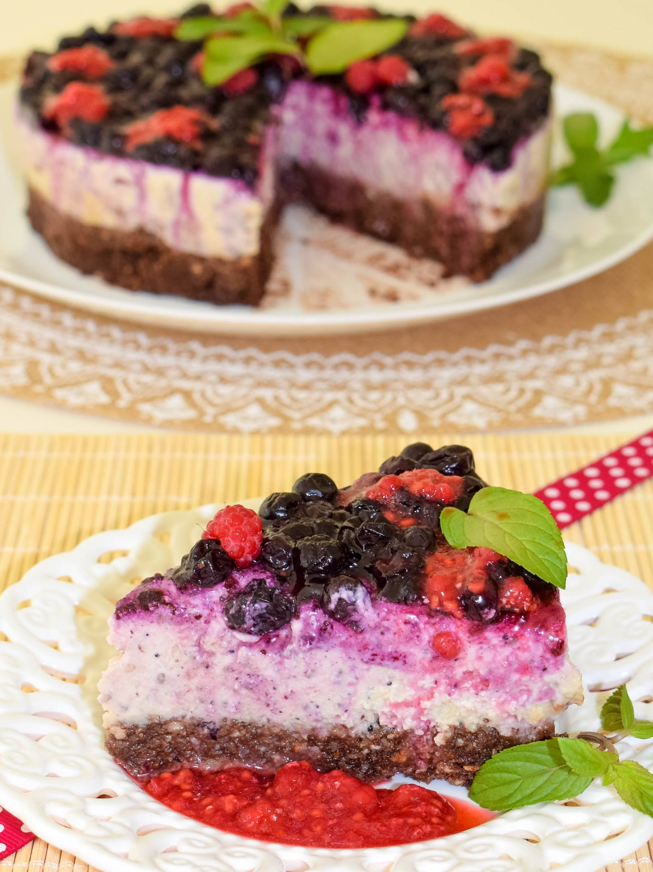 Healthy Vegan Cheesecake with Blueberries