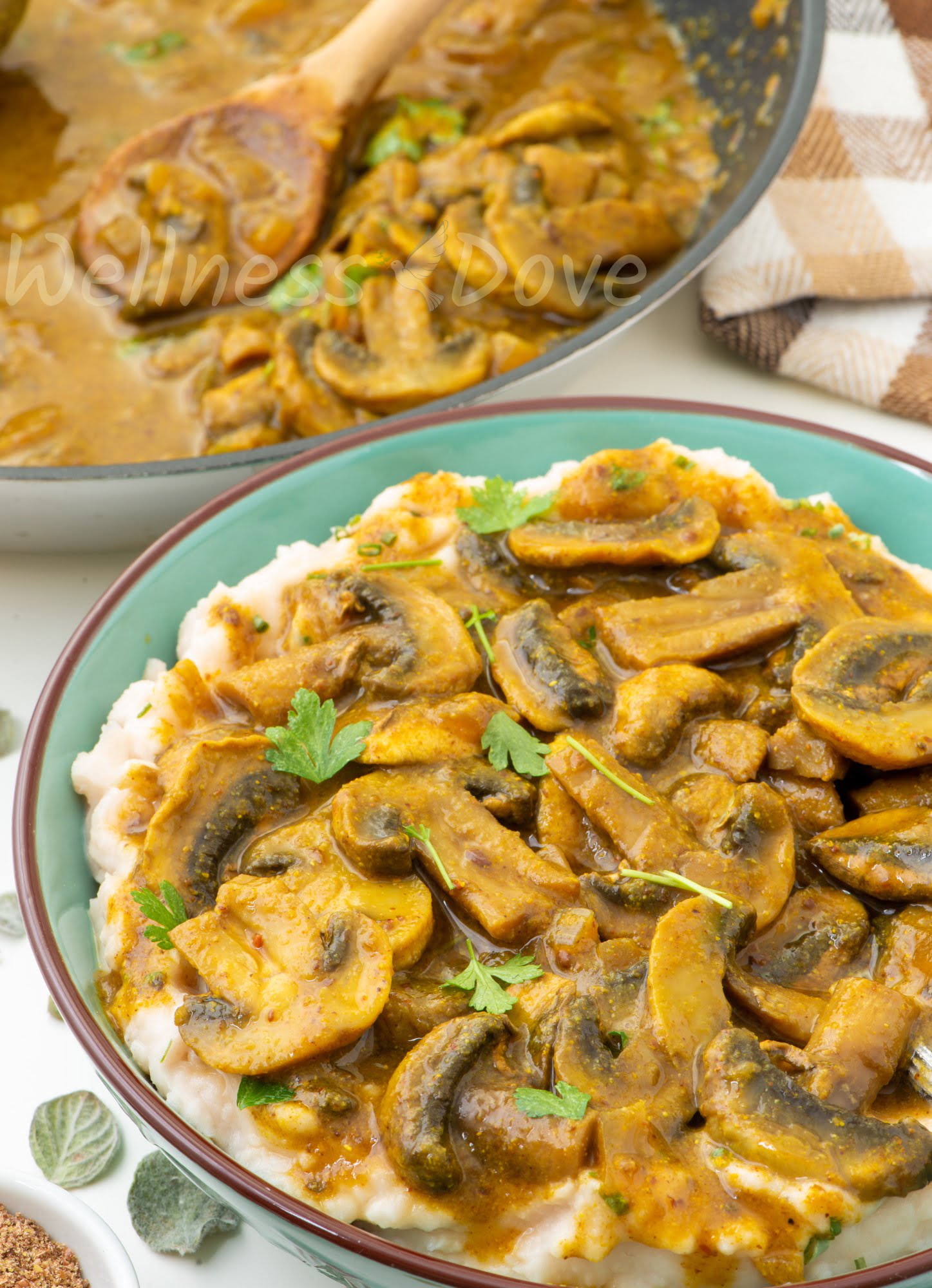 Easy Curry Mushrooms Over White Bean Mash | WellnessDove
