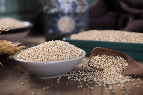bowl of raw quinoa