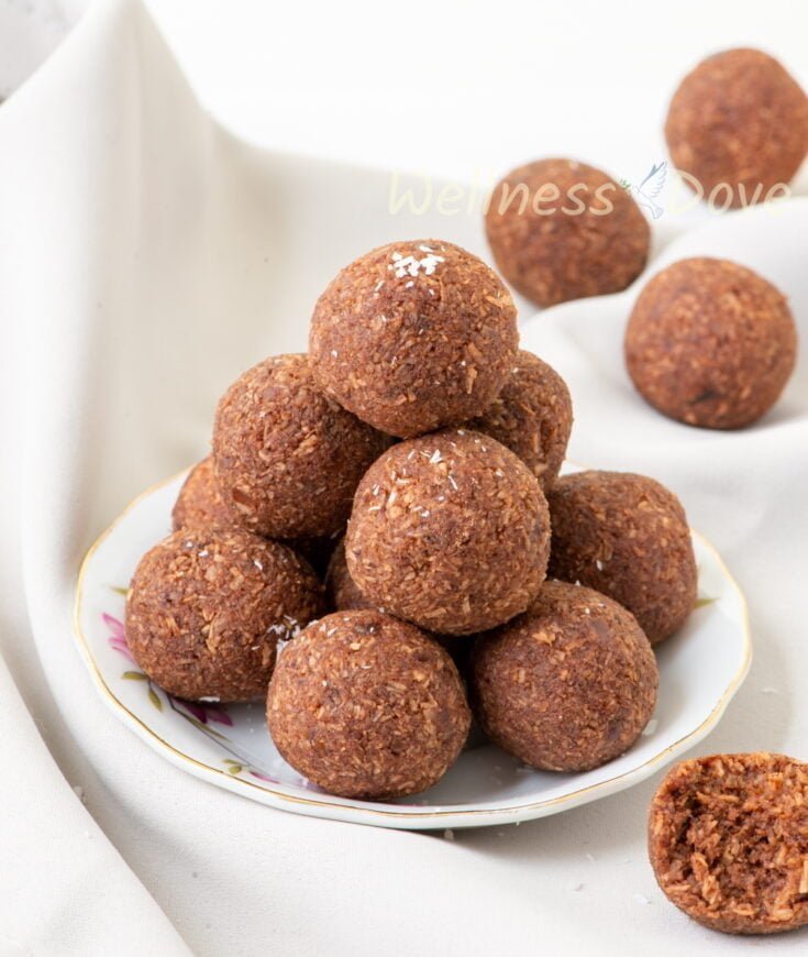 Image for No Bake Coconut Balls (4-ingredients)