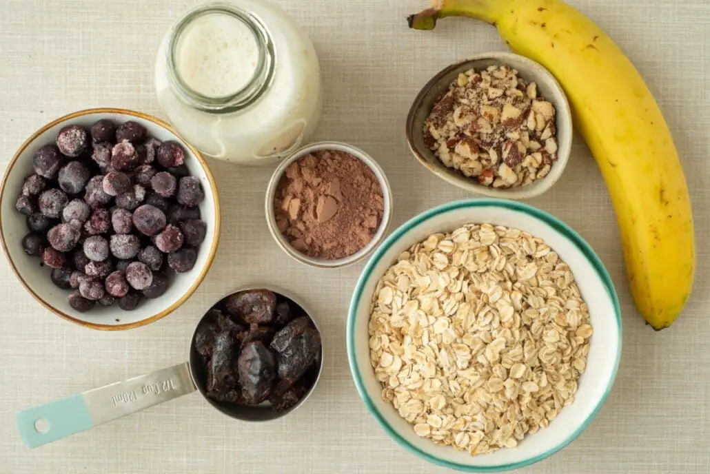 the ingredients for the oatmeal