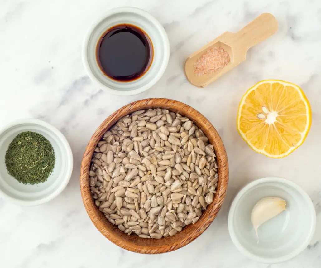 the ingredients of the the easy vegan sunflower seeds sauce 