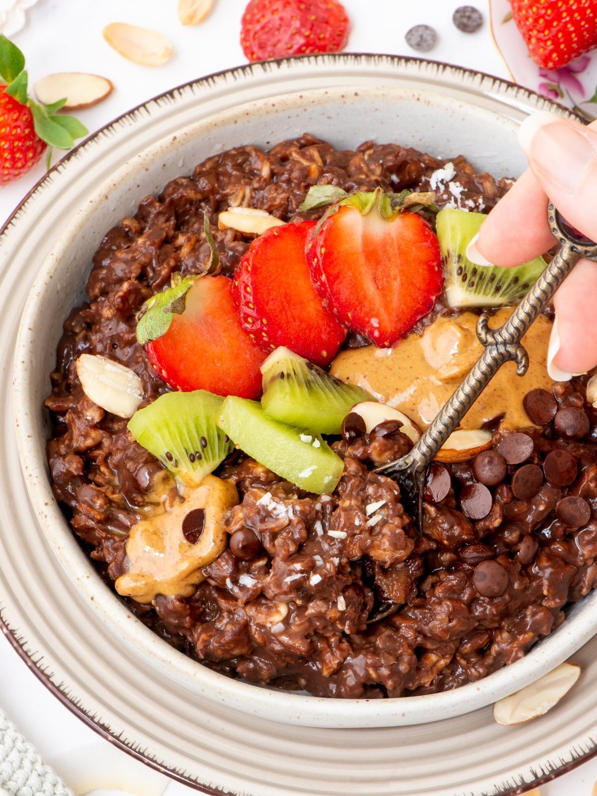 Quick Creamy Chocolate Oatmeal