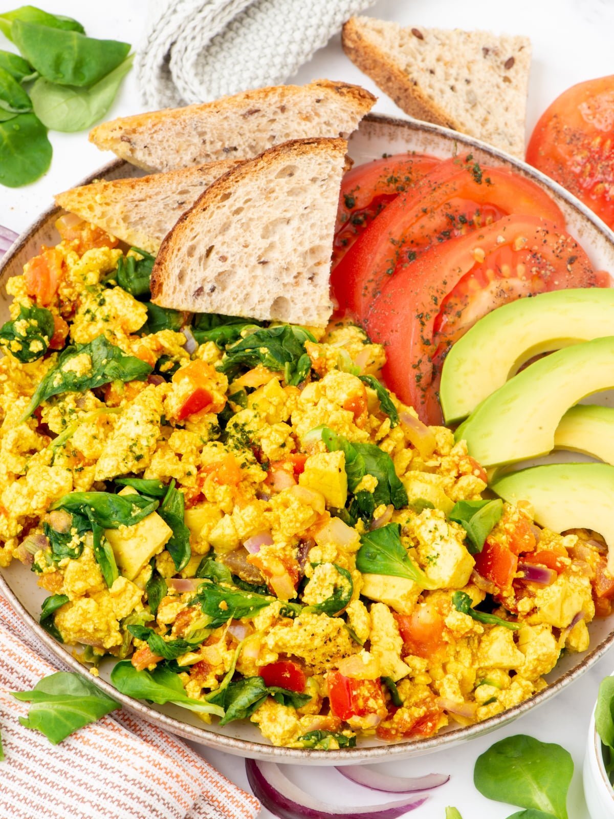 Curried tofu scramble with tomato and onion