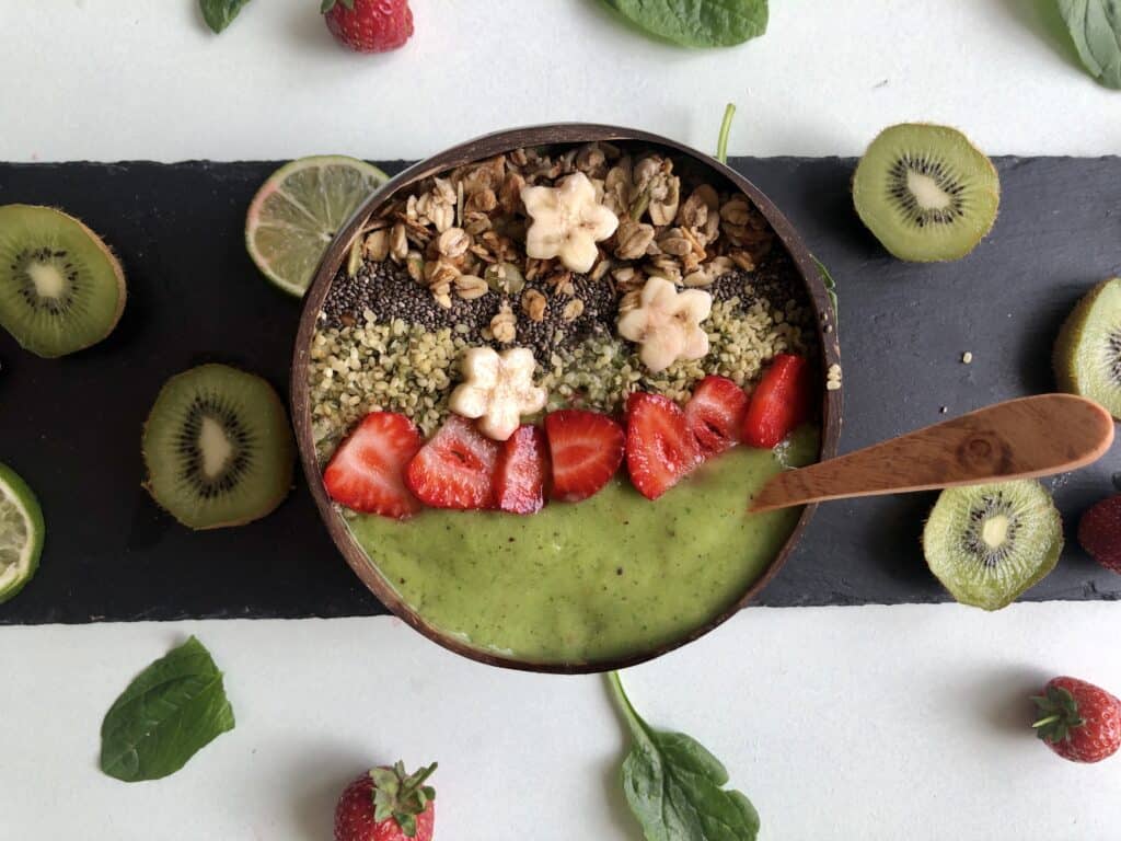 Kiwi Smoothie Bowl