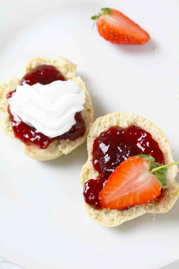 2-Ingredient Vegan Scones