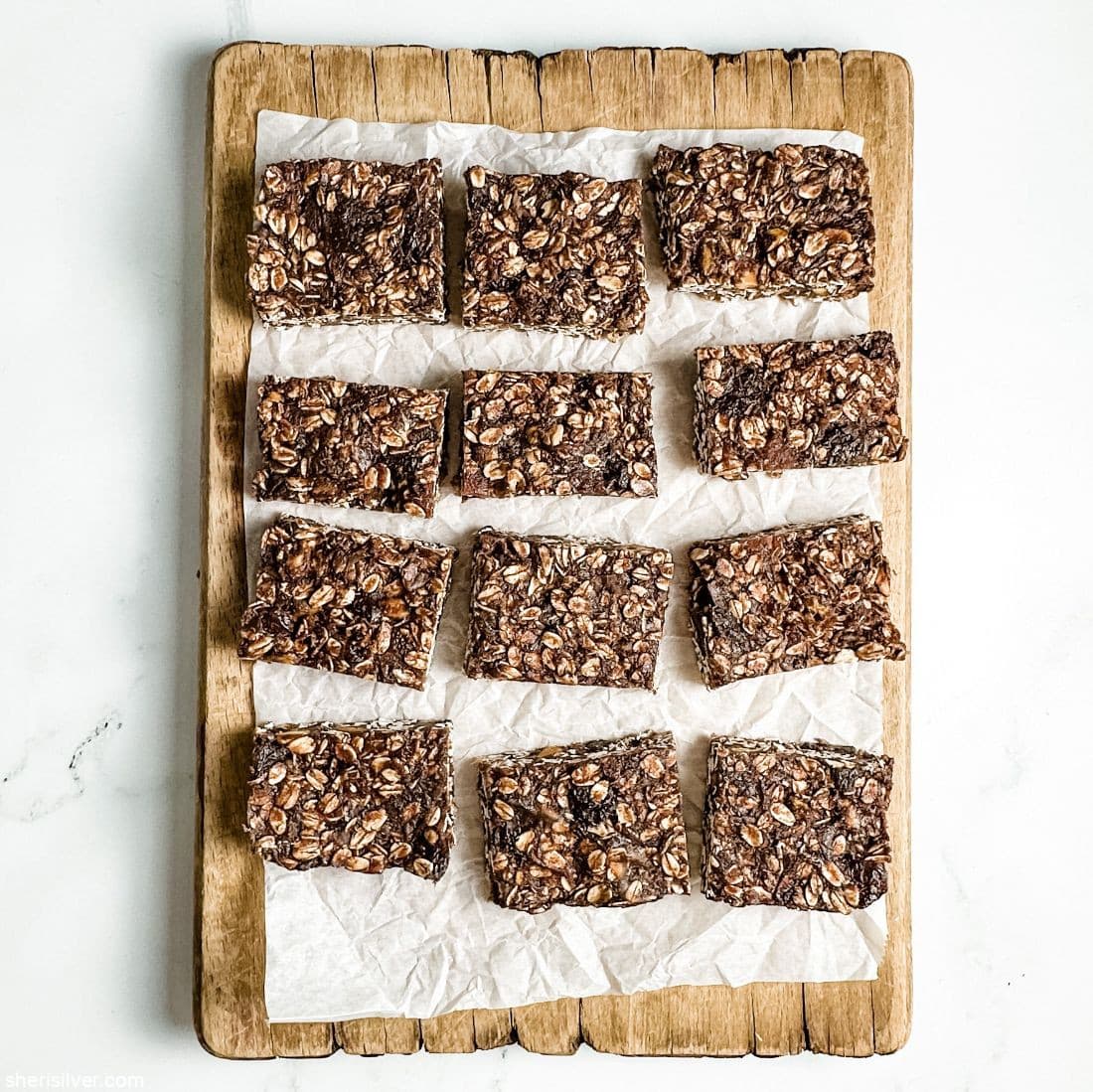 No-Bake Chocolate Granola Bars