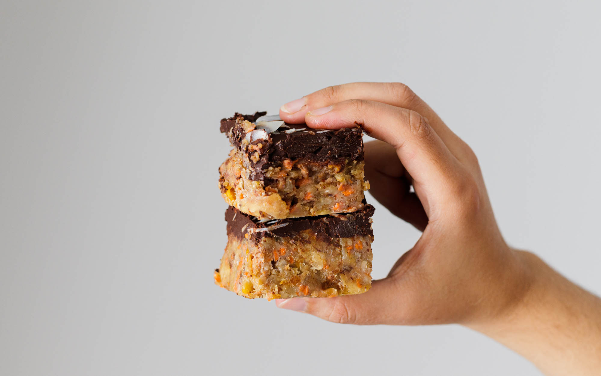 Easy Raw Vegan Carrot Cake