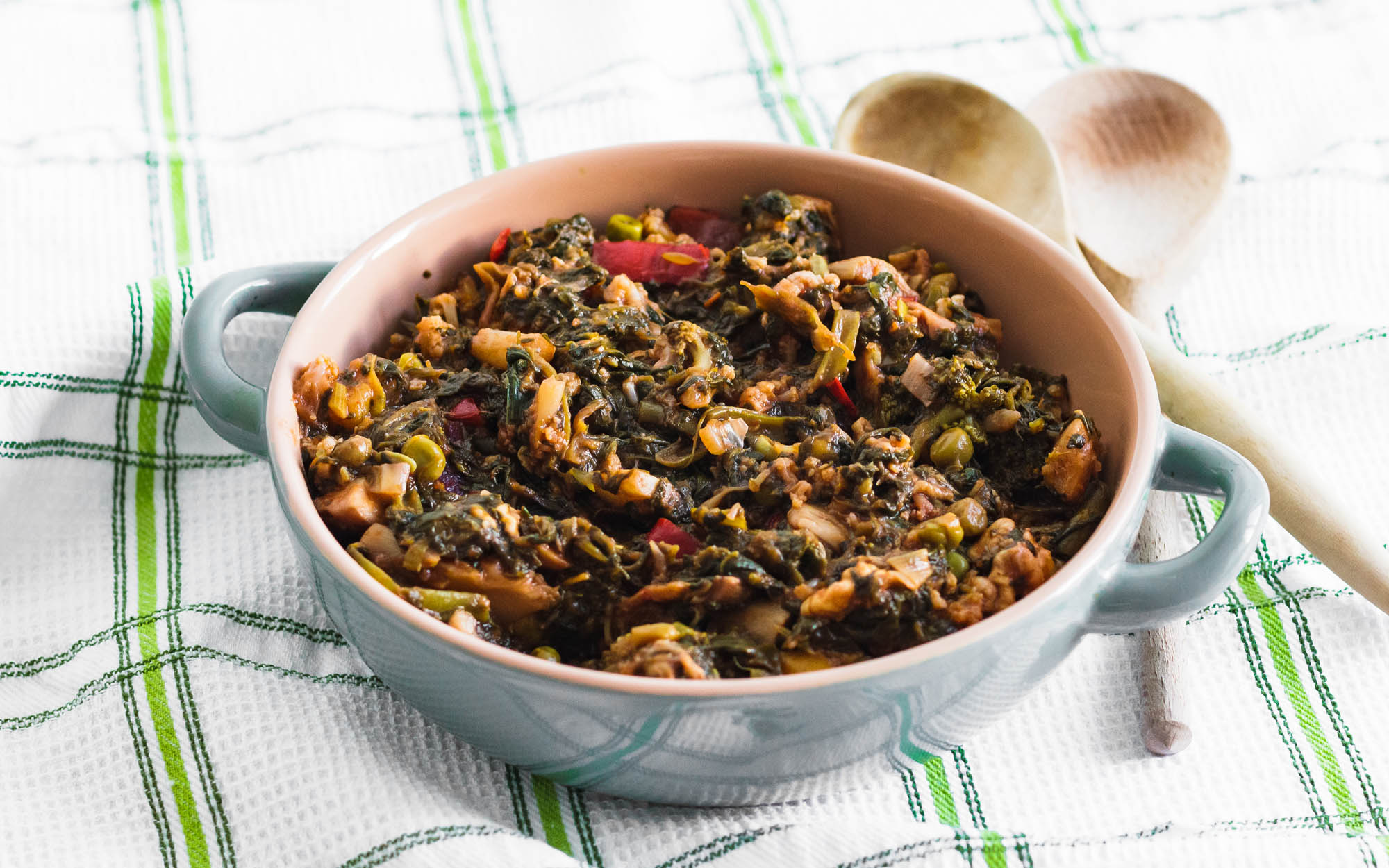 Sauteed Spinach with Mushrooms and Vegetables